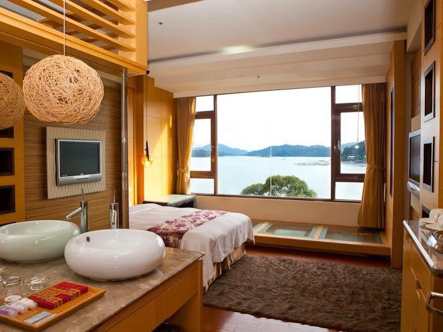 Miracolo View Hotel Yuchi Extérieur photo