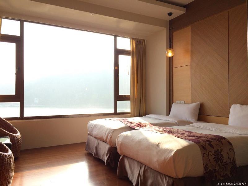 Miracolo View Hotel Yuchi Extérieur photo