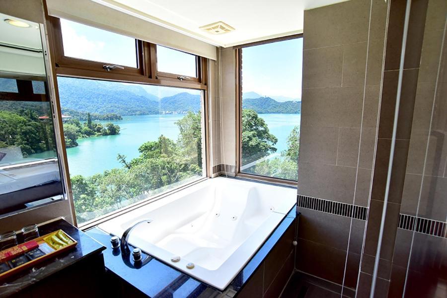 Miracolo View Hotel Yuchi Extérieur photo